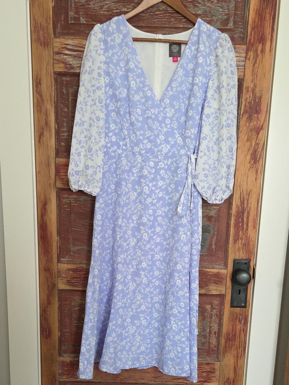 Vince Camuto Lavender Floral Wrap Midi Dress with Puff Sleeves
